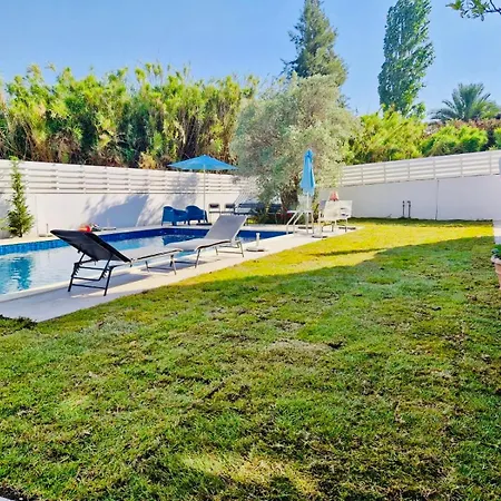 וילה The Blue House