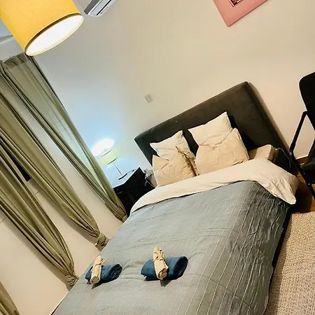 Willa The Blue House