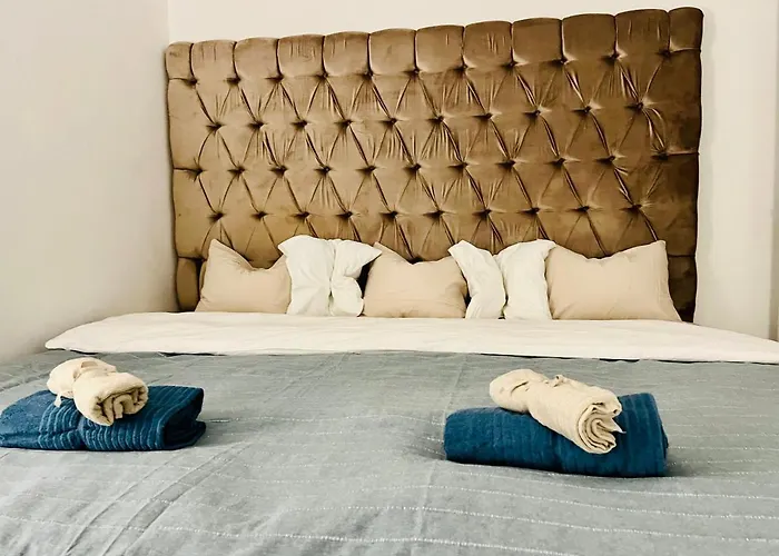 Willa The Blue House *