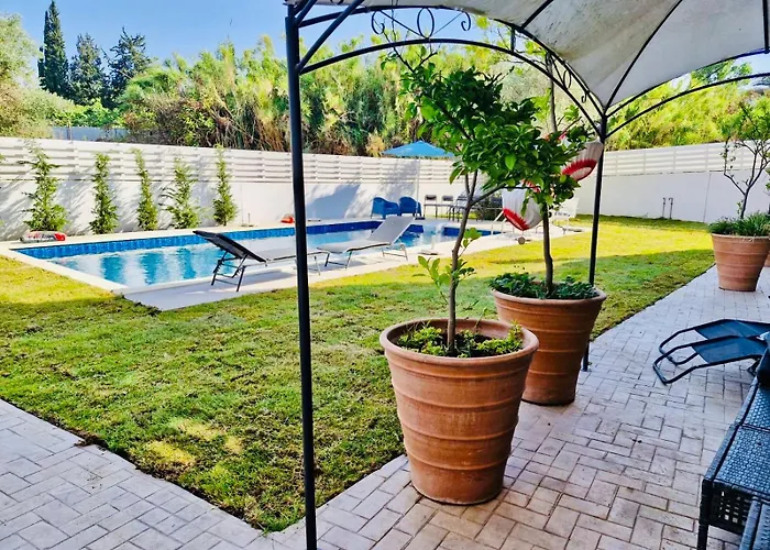 The Blue House Villa Larnaca